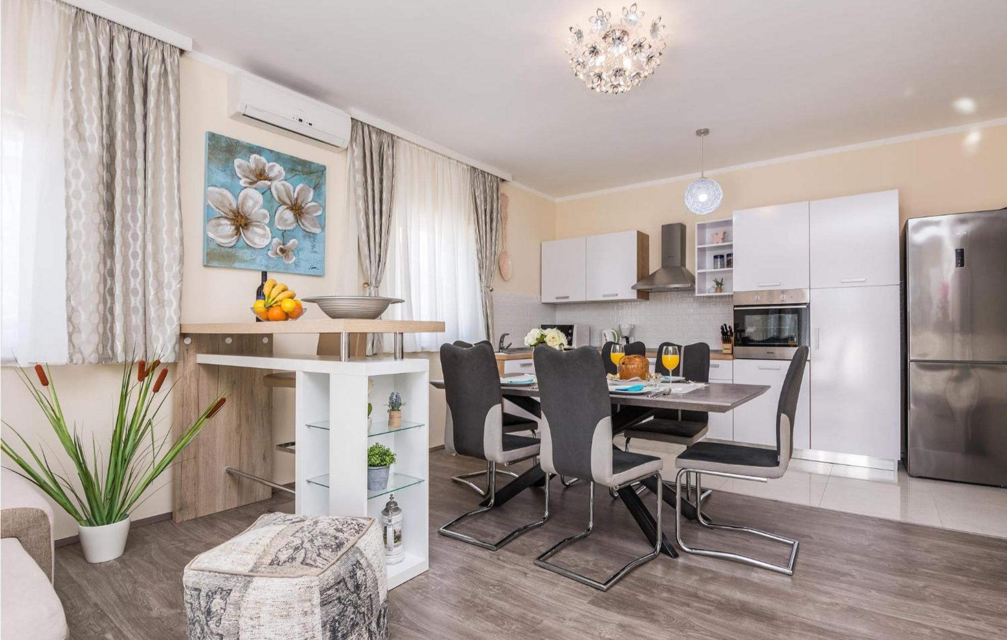 Beautiful Home In Privlaka With Wifi ภายนอก รูปภาพ